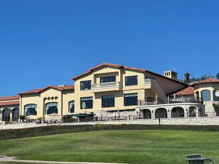 Charming 3-bedroom house in marvelous Los Angeles with WiFi, AC