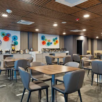 Kompose Boutique Resort at Theme Parks Отели рядом с достопримечательностью «Селебрейшн»