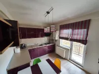 3 bedroom apartment 3 min from beachfront