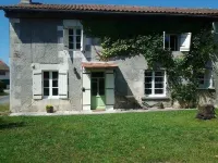 L'Escapade, Tramonzac فنادق في Bonnes