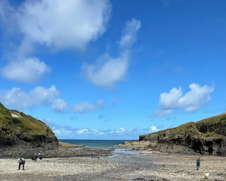 Flat in Port Isaac - seaview & parking Отели в г. Port Isaac