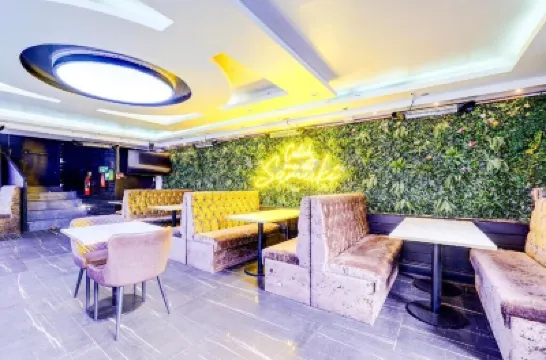 哈林蓋酒店 鄰近Lee谷地區公園的酒店