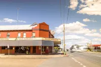 William Farrer Hotel Các khách sạn gần Wagga Wagga Rail Heritage Station Museum