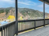 Mountain-view Home Near Hiking in Alpine! Hotels in Alpine