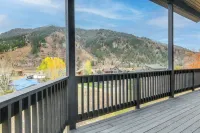 Mountain-view Home Near Hiking in Alpine! - Homestays
