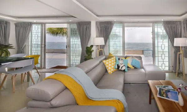 Château Du Soleil Phala