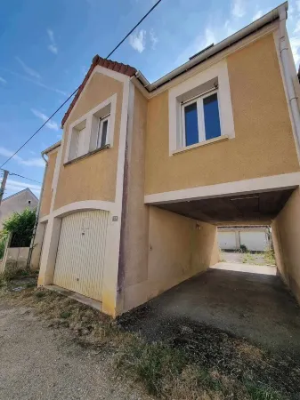 Comfortable studio 5 min from auxerre Отели в г. Yonne