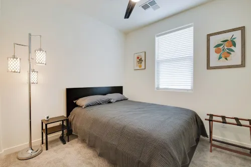 1 Mi to Intel Campus! Chandler Townhome w/ Pools - Spa