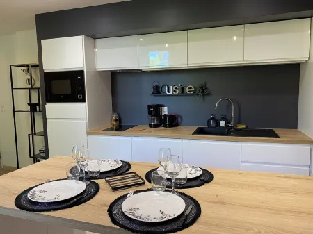 Atelier d'Arches, charming 2-bedroom apartment for 4 people in a beautiful historic building