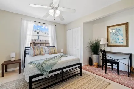 4BR, 2BA with Heated Pool, BBQ, Fire pit in Port St. Lucie Отели рядом с достопримечательностью «Зона отдыха Элкс Парк»