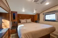 Luxury RV Retreat wd Firepit and Grille– Serene Wooded Stay Near Red River Gorge