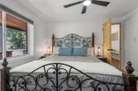 Charming stone cottage "The Stay On The Way"