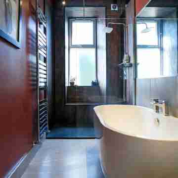 Very comfortable with fantastic amenities Rooms