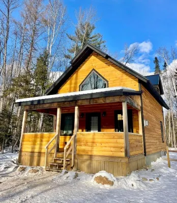 Lovely cabin with WiFi in charming Speculator Hotels in Speculator