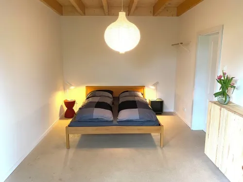 Bright vacation home on Lake Zenssee with fireplace and terrace Hotels in Lychen