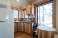 Walk to Lake Tahoe - Pet Friendly - 10Min to Skiing