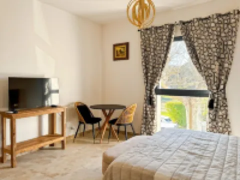 EXCEPTIONAL BED & BREAKFAST IN A PROVENCAL MAS with gourmet breakfast