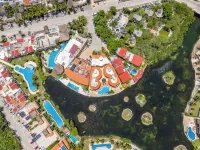 Lagoon Front Infinity Pool Paddleboard and Fun Puerto Aventuras - Beach