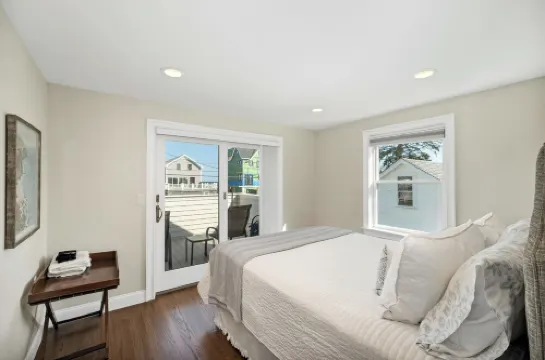 4 Bedrooms Beach house in beautiful Wells. AC, HOT TUB & SUNSET included