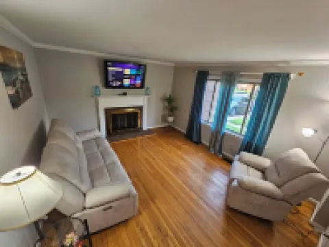 Gorgeous model single family home, fully renovated and ready for you.