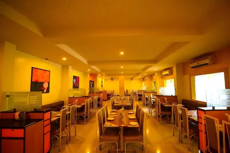 Hotel Sangam Отели в г. Варунджи