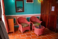 Hibiscus Hideaway – Superior Garden Room Hotels in Malgretoute