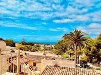 Fantastically beautiful studio with sun terrace and sea view, up to four people