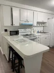 Lovely 2-bedroom apartment in brilliant Tampa with WiFi, AC Hotels in University