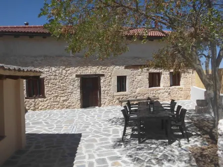 House El Barriejo 1h from Madrid near Riaza-Sepúlveda-La Pinilla-Hoces Duratón