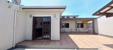 Single House On The Patio With Two Bedrooms And Wi-Fi In Capão Da Canoa Отели в г. Capao da Canoa