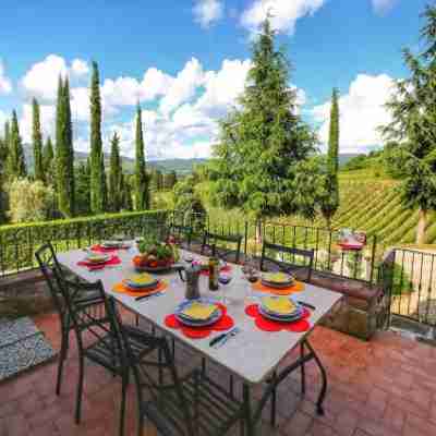 Chianti Hillside Farmhouse Dining/Meeting Rooms