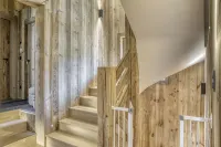 Beautiful new luxury chalet, jacuzzi Hotels in Demi-Quartier