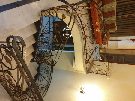 Fully Furnished Vip Rooms Отели рядом с Аэропорт Лахор