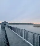 Brand New Water Front Living Island Paradise