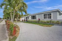 Charming 3-bedroom house with WiFi, AC in fantastic Miami