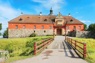 Hotell Röda Magasinet Hotels near Långbergsparken