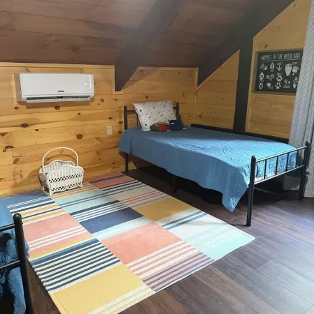 Perfect Spring Getaway: Natural Bridge Cabin Stay