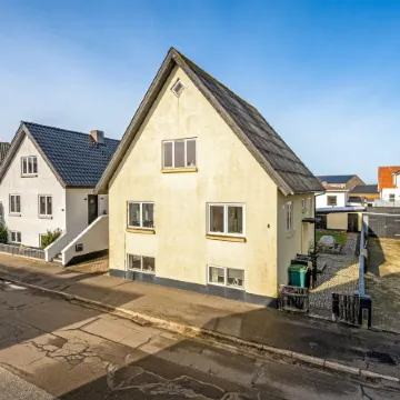 "Ullakarin" - 200m from the Sea