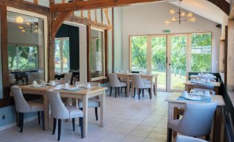 Logis Hôtel-Restaurant Domaine de Montecristo