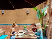 Hotel Lincoln Lounge Hotels near Pedralbes Monastery