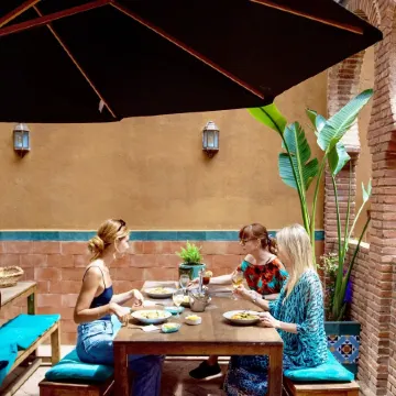 Hotel Lincoln Lounge Отели рядом с достопримечательностью «Площадь Пласа-дель-Соль»