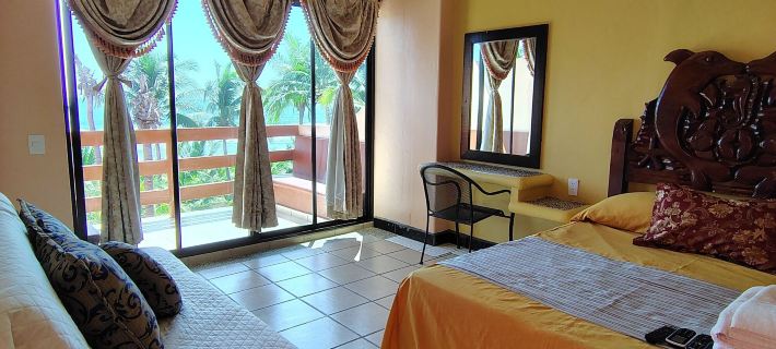 Hotel Marbella Playa Larga Hotels in Zihuatanejo de Azueta