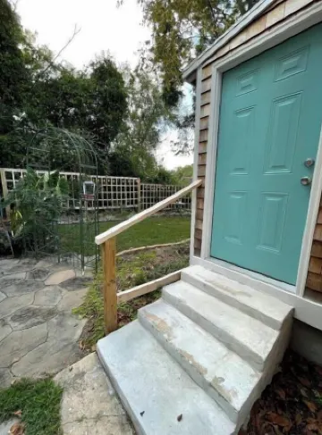 Cheerful 2-bedroom Edenton bungalow getaway