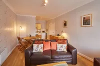 Host & Stay | Seal Watch