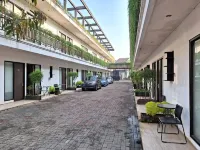 King Stone Resort Hotel Jatisampurna 호텔