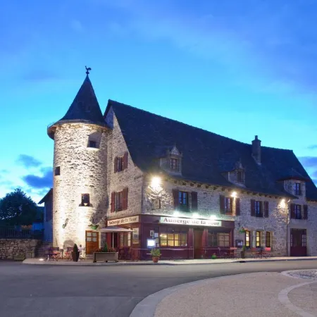 Demeures & Châteaux Auberge de la Tour - Hôtel & Restaurants - Marcolès Auvergne