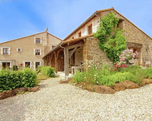 Romantic Tower in Dordogne with Rooftop Terrace Hotels in Roussines