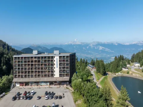 Valley-view apartment in Chamrousse