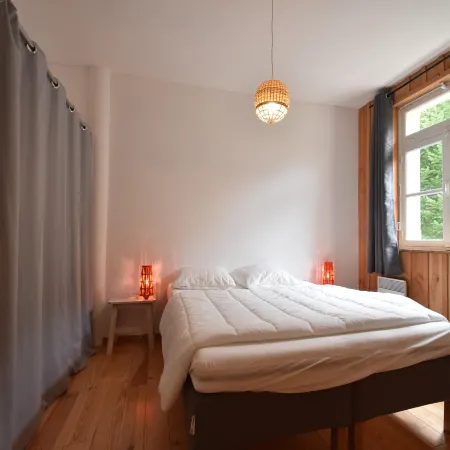 Mansion in Cuzy with Shared Pool Отели в г. Кюзи