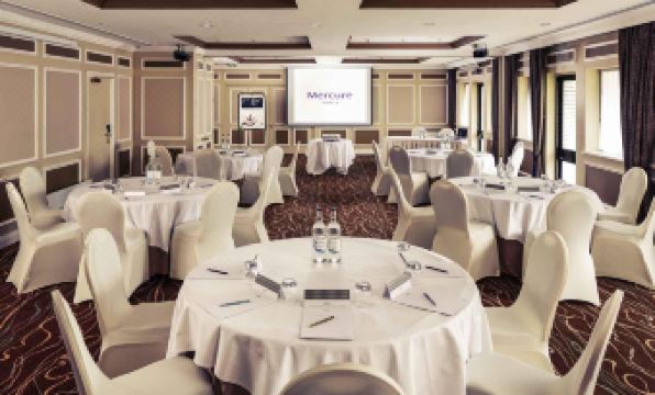 Mercure Livingston Hotel